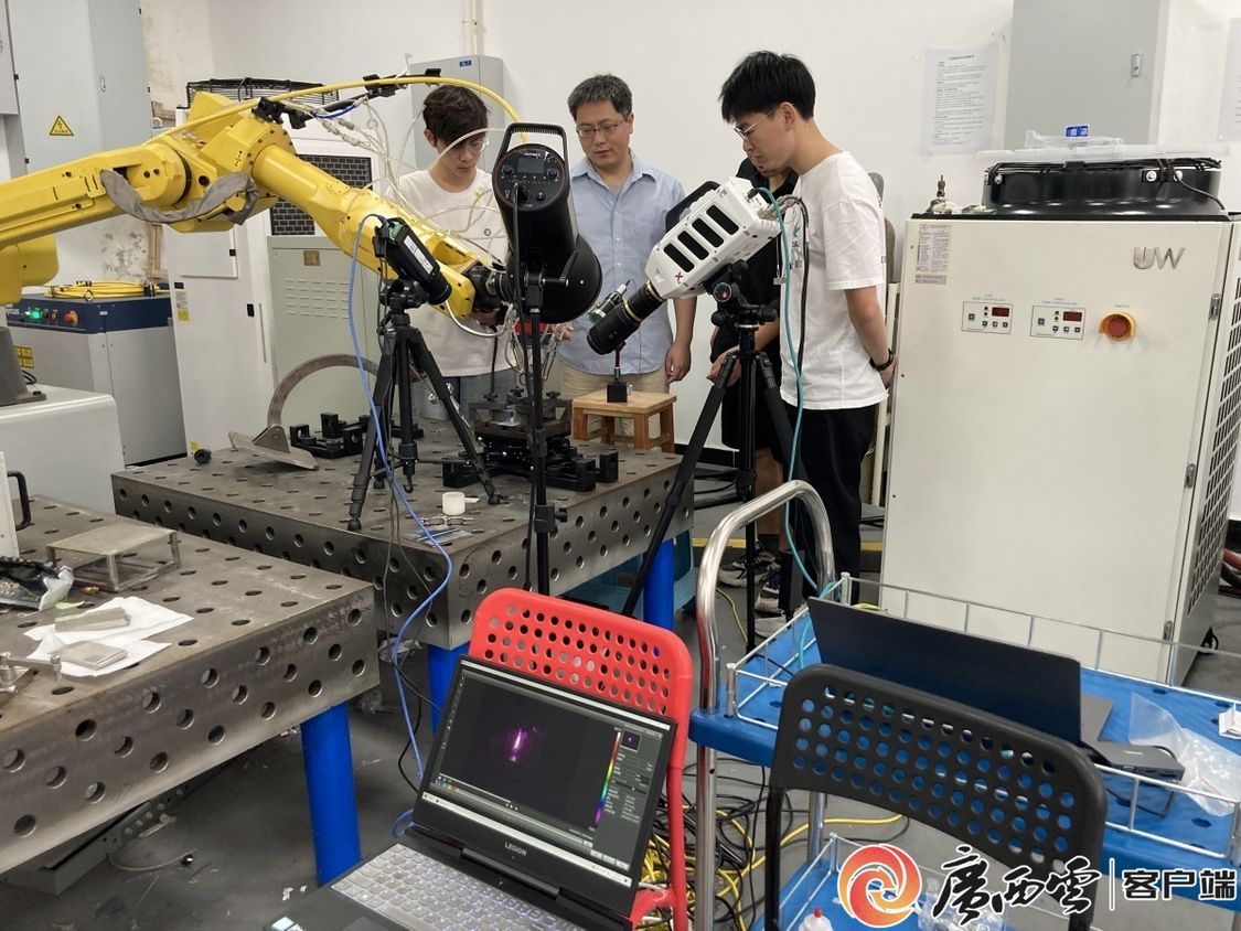 实干故事｜广西大学70后博导团队填补3D打印技术空白，为激光做“整形手术”