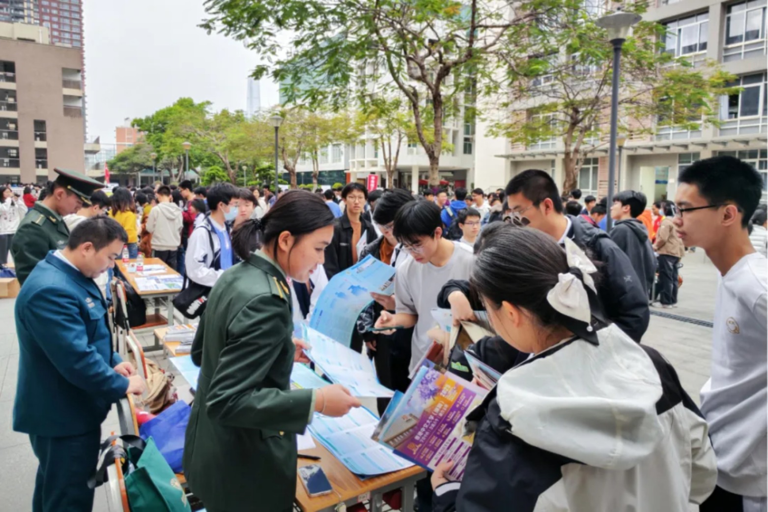 高地文化薪火相传，强军火种撒遍神州 —— 数据透视国防科大“母校中学行”