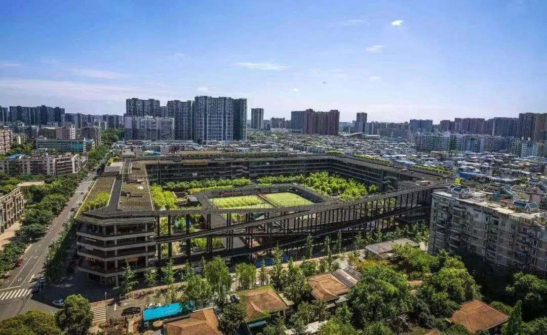 重庆大学校友刘家琨获2025年普利兹克建筑奖