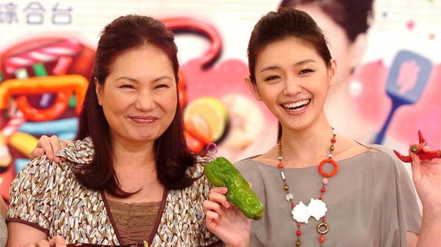 S妈喊话汪小菲照顾好家人“抢什么随便他”：我年纪大了