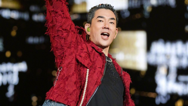 任贤齐身家破5亿，传重金买入青岛一条街房产，经纪人回应