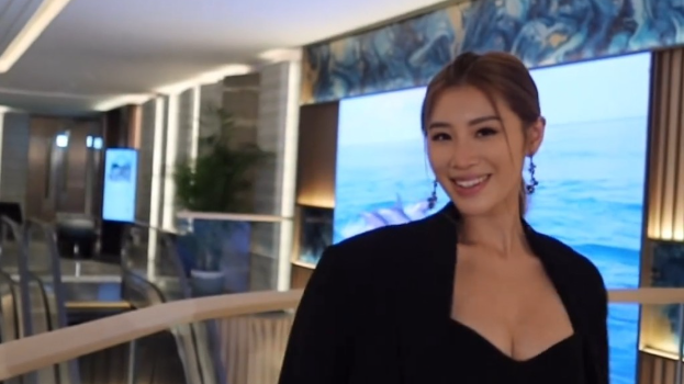 ​郭佩文低胸露腰晒吸睛身材，展甜美笑容网民心心眼