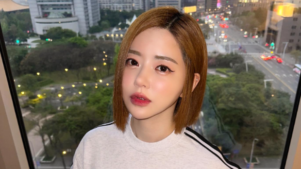 性感女神遗失手机遭疯传“有性爱片”，于香港机场失而复得高情商回应