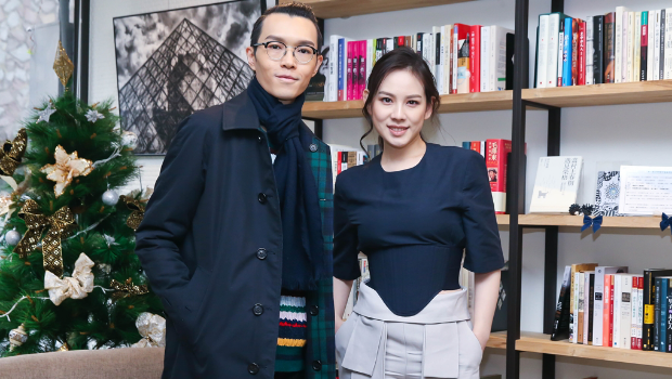 方大同爱徒急赴云南，“帮大家抱了方妈妈”喊：都要振作