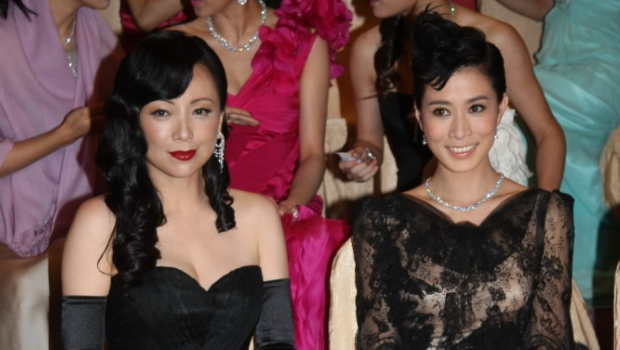 佘诗曼巧遇“死敌”！传争做TVB一姐而不和，自曝共享XX