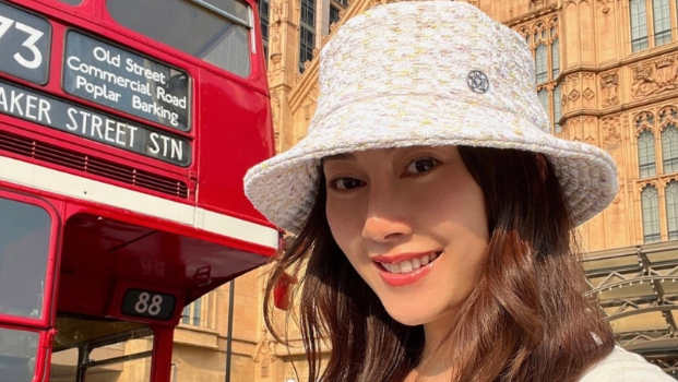 ​袁嘉敏宣布移居英国，曾拍三级片露点