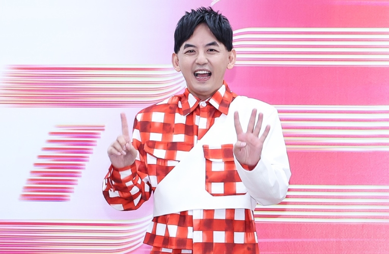 黄子佼劝少女拍裸照音档曝光，笑问“不是处女了吧”网友怒了