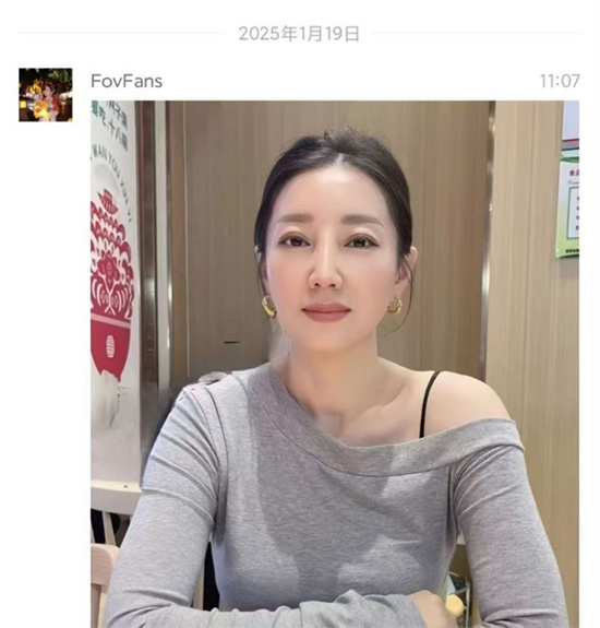 高颜值美妇露脸私密合集流出 大姐风情万种四十如虎欲望很强