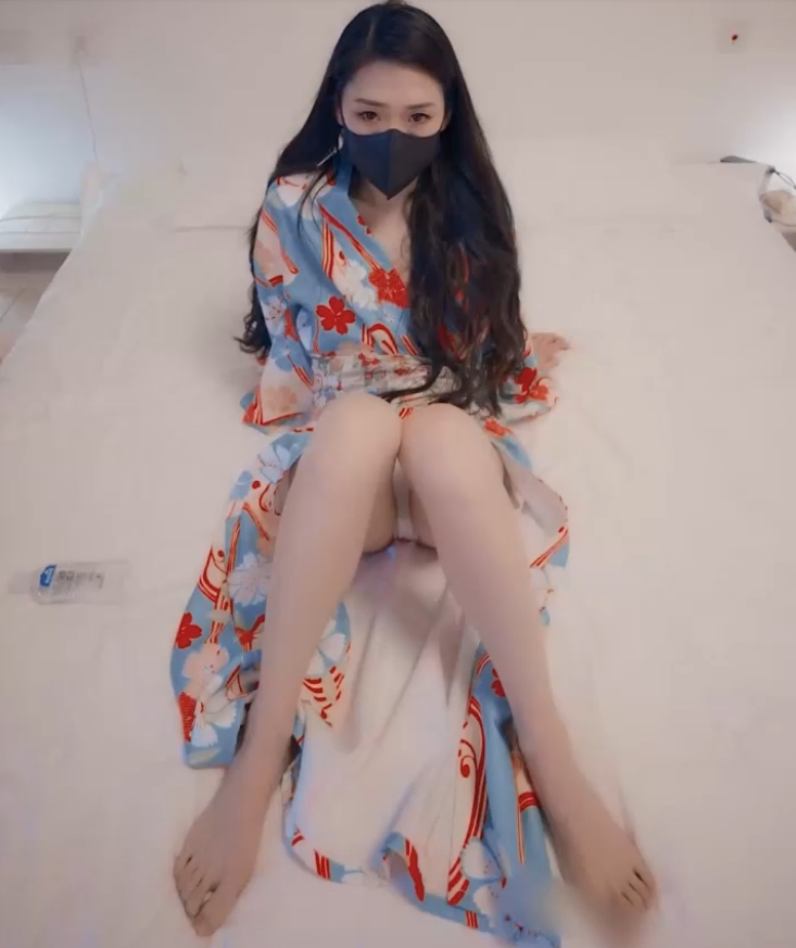 Onlyfans极品御姐博主伊娃EVA 妹子娇嫩的快要出水了！