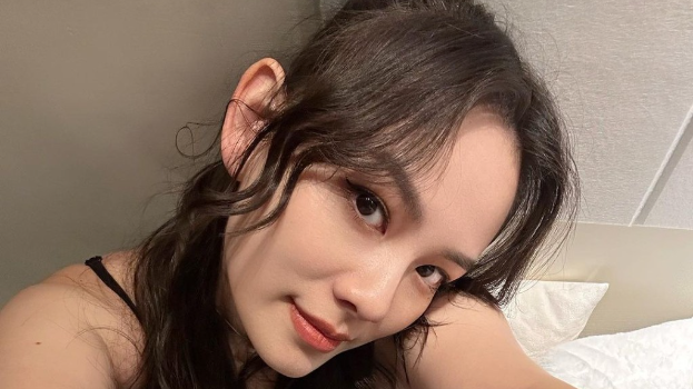 人气女歌手遇车祸！三处骨折紧急送院，发声明休半年停工作