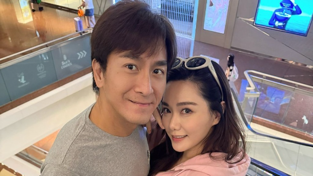汤洛雯公众场合向老公索吻！视帝马国明懒交戏欠情趣