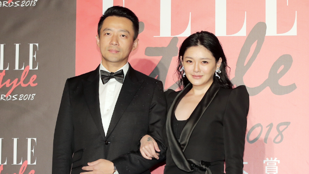 汪小菲直播儿子砸场，吃酸辣粉喊“一股屎味”，网笑：像妈妈