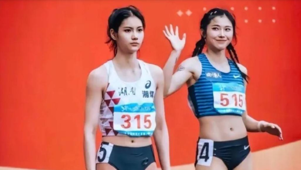 “田径IU”夏思凝真面目吓人？与跨栏女神素颜照流出