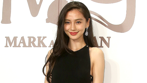 Angelababy看疯马秀遭“软封杀”，复出拍女性公益片网吵翻