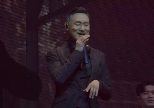 张学友上海开演唱会突中断表演！未开口歌声已响遍场馆
