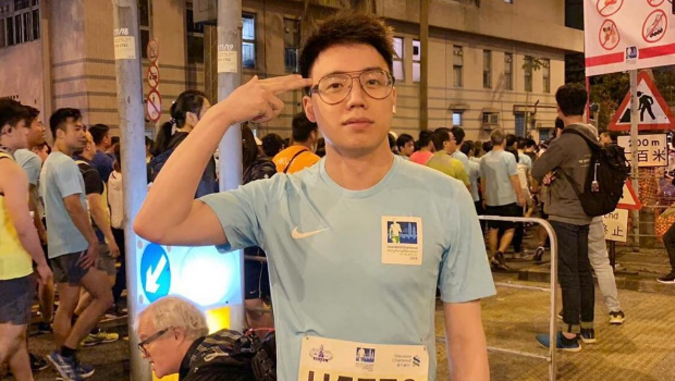 直播主Toyz台湾街头遭狂殴画面曝光！被打到头破血流