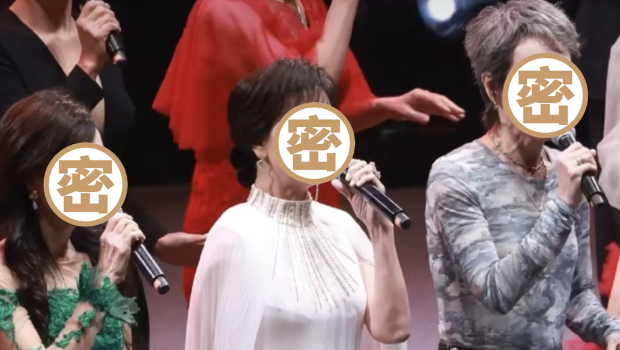 ​《白娘子》3主演30年后同框，她满头白发被赞：老得最优雅