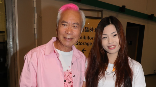 ​独家丨72岁李龙基年尾娶嫩妻临门一脚急停，再婚延期否认退缩