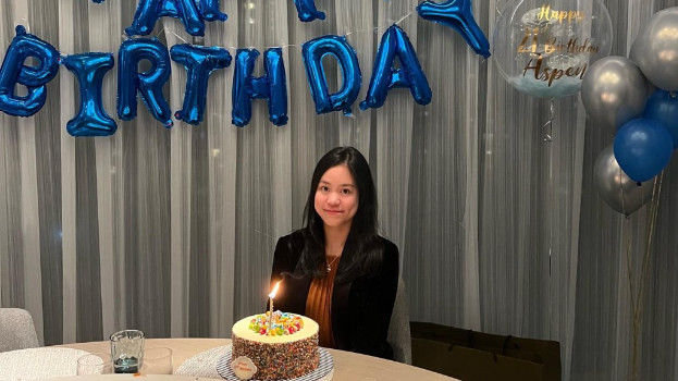 ​刘銮雄女儿21岁生日庆幸身在和平环境，仙气外貌超越吕丽君