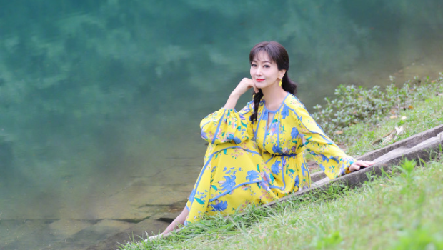 ​赵雅芝“登七”前夕贴跳舞片惹网民遐想，体态轻盈少女味极浓