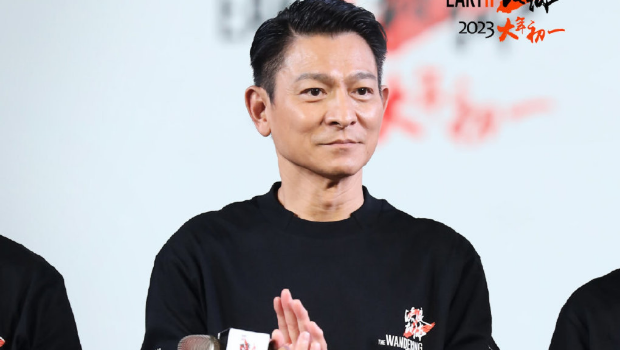 刘德华陈年活动影片翻红！被称“大马女婿”罕现黑脸